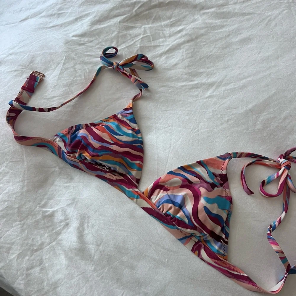 Bikini Top - Picture 1 of 6